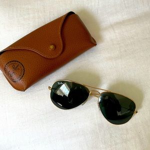 RAY-BAN AVIATOR CLASSIC IN GREEN + GOLD